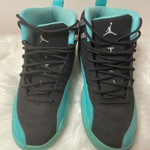 Jordan 12 Retro Hyper Jade (2016)